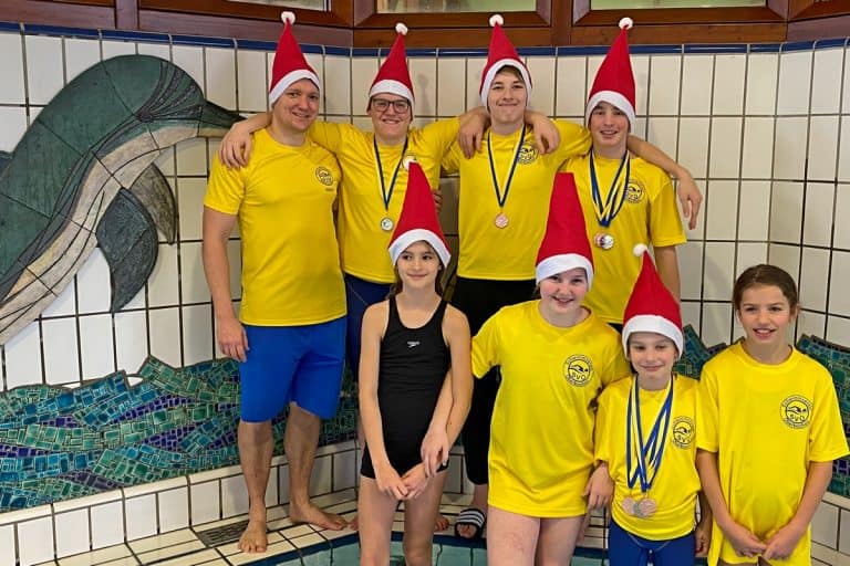 Glanzvolle Auftritte und starke Zeichen: Oberkochener Schwimmer begeistern beim Erlanger Röthelheim-Cup